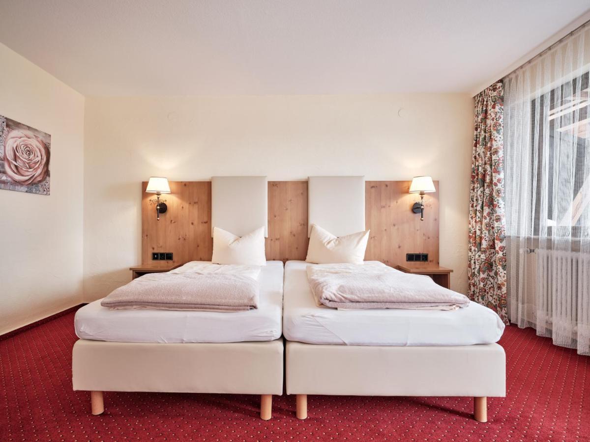 Hotel Hochfirst Lenzkirch Kültér fotó